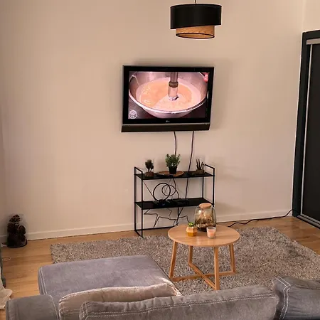 Paisible Lumineux Traversant Apartment